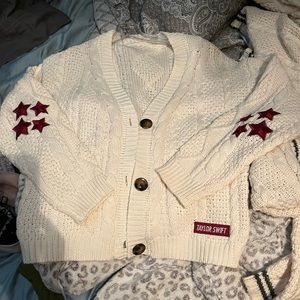 SOLD!!!!!! RED Taylor’s Version